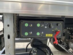 Mercedes-Benz Atego 1725 4x4 Refrigerator Truck