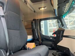 Mercedes-Benz Actros 2045 S 4x2 Tractor Head