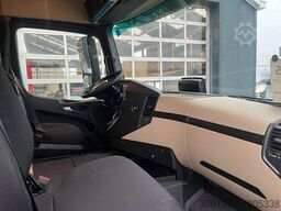 Mercedes-Benz Actros 2045 S 4x2 Tractor Head