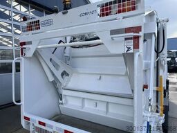 Mercedes-Benz Accelo 815 Accelo 815 4x2 Garbage Compactor