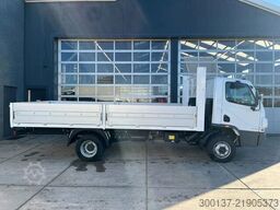 Mercedes-Benz Accelo 915 4x2 Flatbed with Dropsides