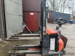 Toyota Bt SWE 200D