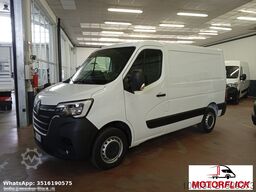 Renault Master T28