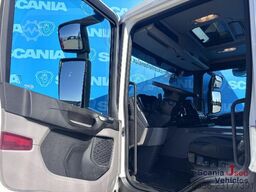 Scania P 320 B6x2*4NB DIFF-L 9T FULL-AIR TAIL LIFT BOX