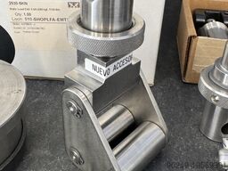 Instron 34TM-50 50kN Serie 3400 34TM-50 Zug und Druckmaschine