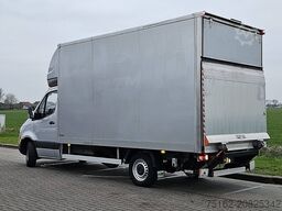 MERCEDES-BENZ SPRINTER 317 Bakwagen Laadklep!