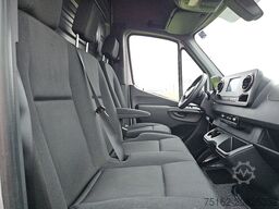 MERCEDES-BENZ SPRINTER 315 L2H2 RWD Mbux
