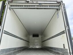 Mercedes-Benz Antos 1827 Carrier Supra 1150 / Euro 6 / LBW