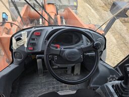 Hitachi ZW250-6