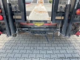 Broshuis 3ABSD Lowloader 3-axle / GVW: 59.000kg / Neck: ...