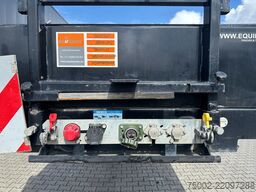 Broshuis 3ABSD Lowloader 3-axle / GVW: 59.000kg / Neck: ...
