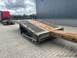 Broshuis 3ABSD Lowloader 3-axle / GVW: 59.000kg / Neck: ...