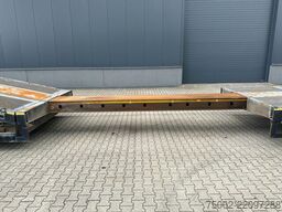 Broshuis 3ABSD Lowloader 3-axle / GVW: 59.000kg / Neck: ...