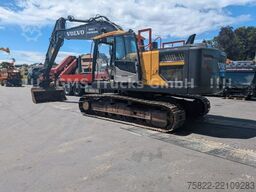 VOLVO EC 220 / SW + 2 Löffel