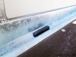 Vezeko HUSKY F 08.25 | PLANE | SCHWARZ 246X127X155CM 750KG | ABSENKER