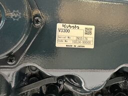 Kubota V3300