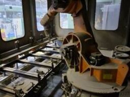 CARAT robotic Innovation Roboteranlage Typ Schleifen