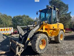 Volvo L30G Wheel Loader w/ Bucket and Forks. 2100 hours!