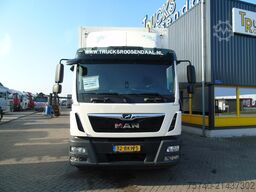 MAN TGM 18.250 + euro 6 + lift + iso box