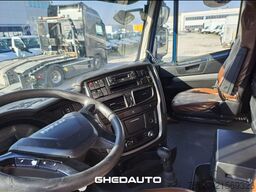 IVECO AS440S46T/P