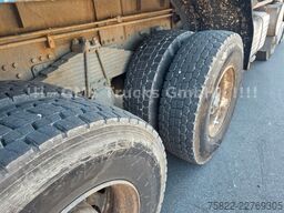 VOLVO FM12-380 / 8X4 / 28m Hiab Kran / WINCH