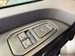 RENAULT Trafic Kombi L1H1 Life Style 8 Sitze AC LED PDC