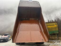 Perlini DP705 Dump Truck