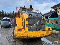 Volvo L180H Wheel Loader w/ Bucket.