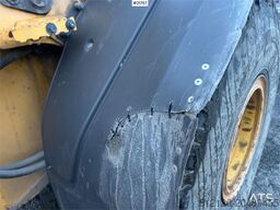 Volvo L90F wheel loader w/ Volvo gravel bucket. WATCH VI