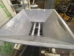 Heckmann Product aanvoerbunker + Opvoervijzel