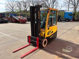 Hyster J1.6 XNT LWB 766 HOURS, Like new