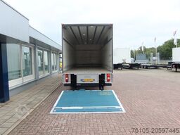 Mercedes-Benz Antos 1924 LL Bakwagen + laadklep 2500 kg