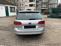 VOLKSWAGEN Golf 1.6 TDI DSG Variant* Navi* Klima* MFL* PDC