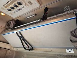 DAF DAF CF 310 Space Cab, Gardine, Ladebordwand 1,5