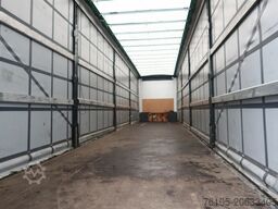 Wielton Mega Trailer with Terberg King Lifter contructi...