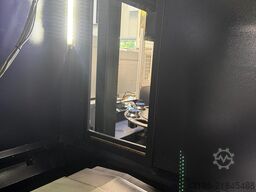 HWACHEON VESTA-1000+ mit Palettenwechsler
