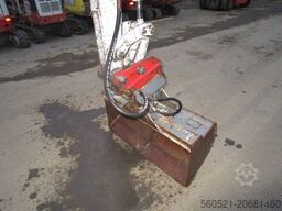 Takeuchi TB 016 - MARTIN-Schnellwechsler + 3 Löffel