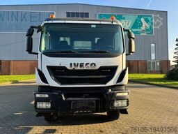 IVECO Trakker AD 260 Fassi F135a