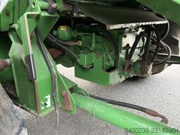 John Deere T560i