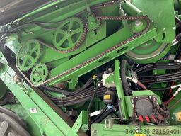 John Deere T560i