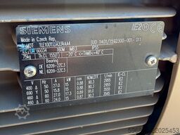 Siemens 15 kW 2955 obr/min Siemens 1LE10011DA334AA4 15 kW 2955 obr/min
