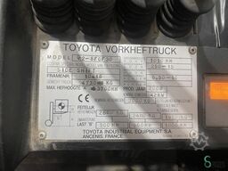 Toyota 02-8 FGF 30 FGF