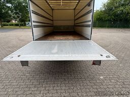 IVECO Daily 72C18 Hi Matic Koffer mit Ladebordwand