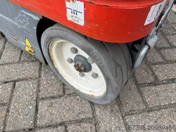 Skyjack SJ16 Hoogwerker Masthoogwerker