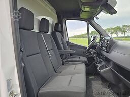 MERCEDES-BENZ SPRINTER 316 Bakwagen Laadklep !