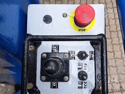 Aichi RM04B