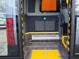 MERCEDES-BENZ Sprinter 517 Heckniederflur Vorlauffahrzeug