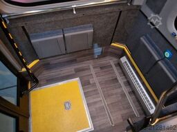 MERCEDES-BENZ Sprinter 517 Heckniederflur Vorlauffahrzeug