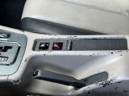 MERCEDES-BENZ SLK 230 KOMPRESSOR AUTO LEDER SHZ