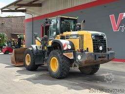 KOMATSU WA 320-7 inkl. Schaufel & Gabel